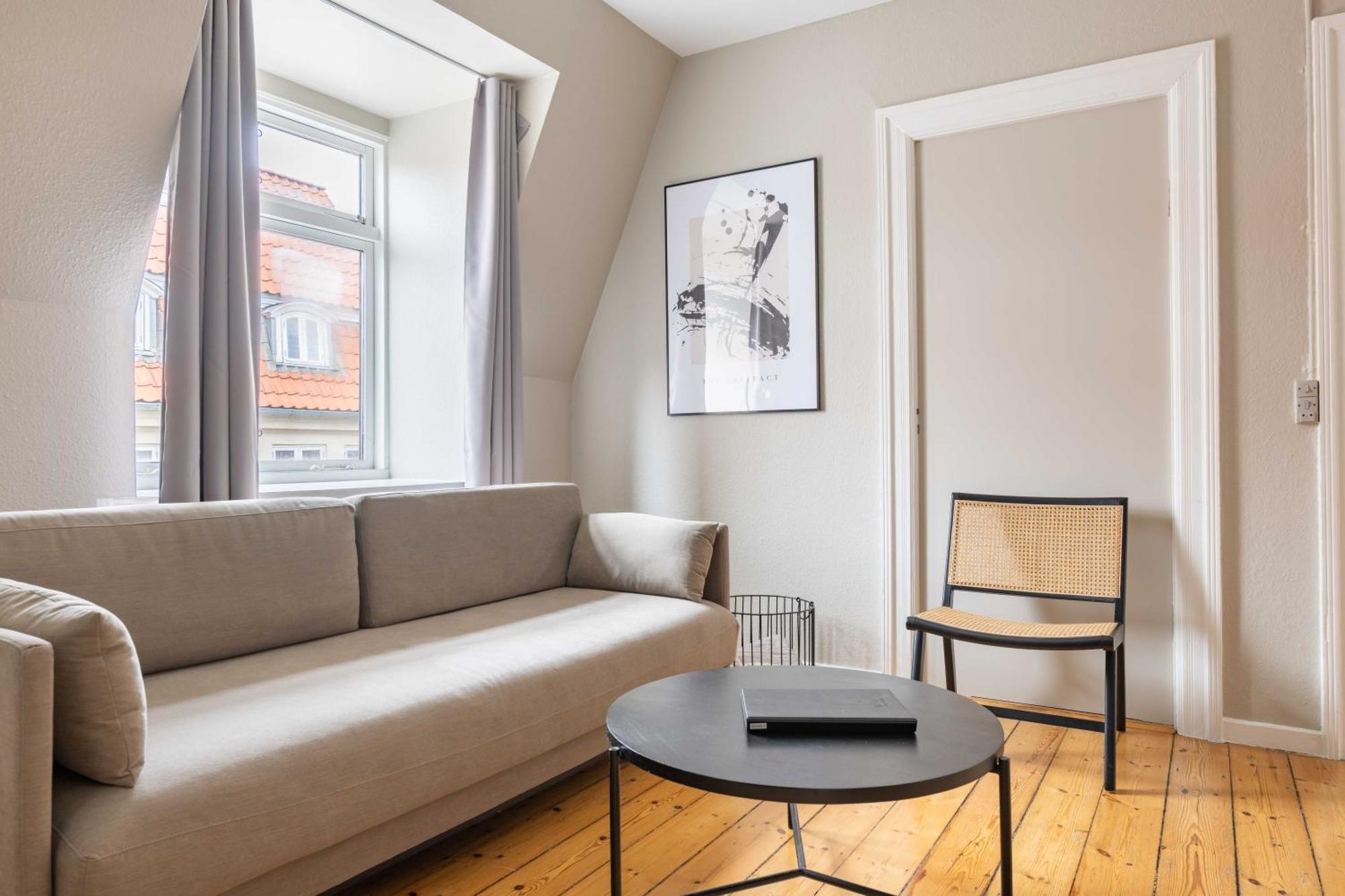 Rustic & Cozy 2Br In Heart Of Cph City By Stroget コペンハーゲン エクステリア 写真
